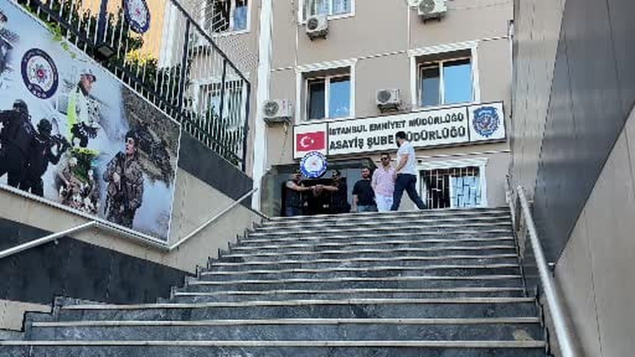 İstanbul’da ucuza daire vaadiyle 36 milyon liralık dolandırıcılık operasyonun detayları ortaya...