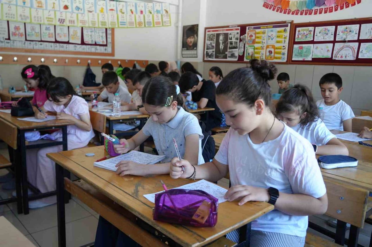 NİĞDE HALK EĞİTİMİ MERKEZİ BÜNYESİNDE DÜZENLENEN "ETKİLİ VE HIZLI OKUMA KURSU", ÖĞRENCİLERDEN...