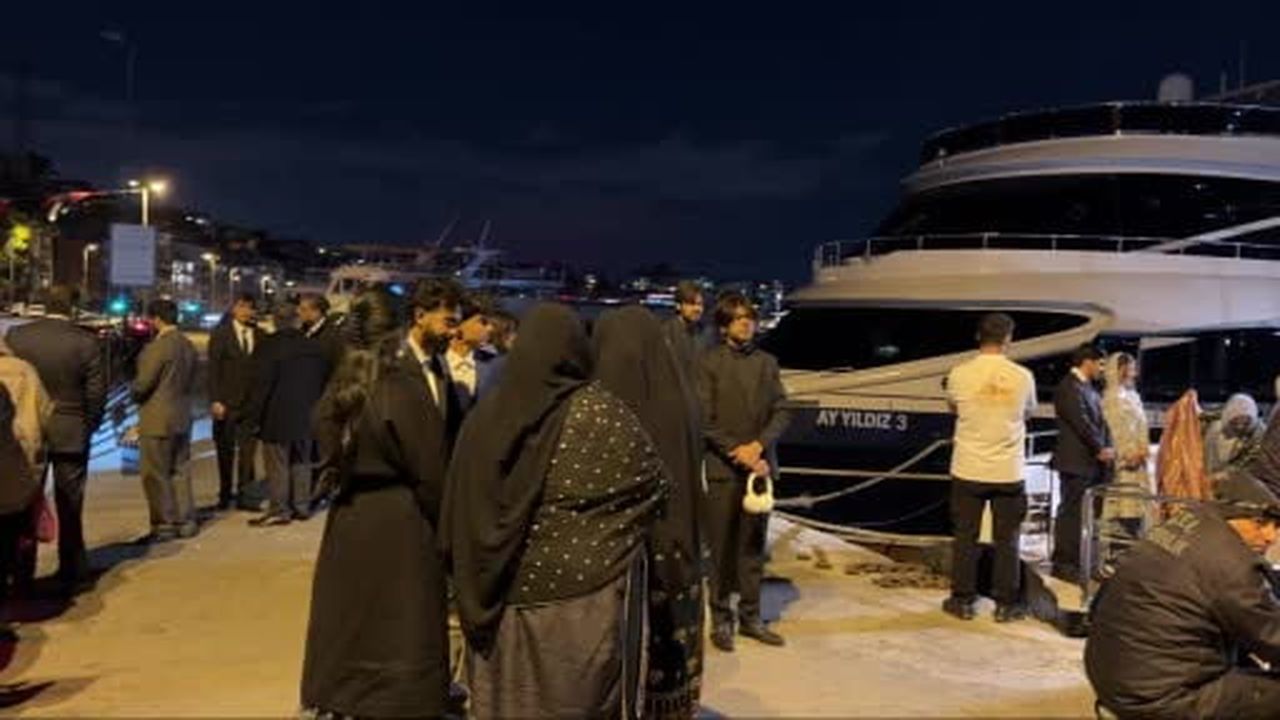 İstanbul Boğazı Pakistan ve Hindistanlılar için düğün mekanı oldu