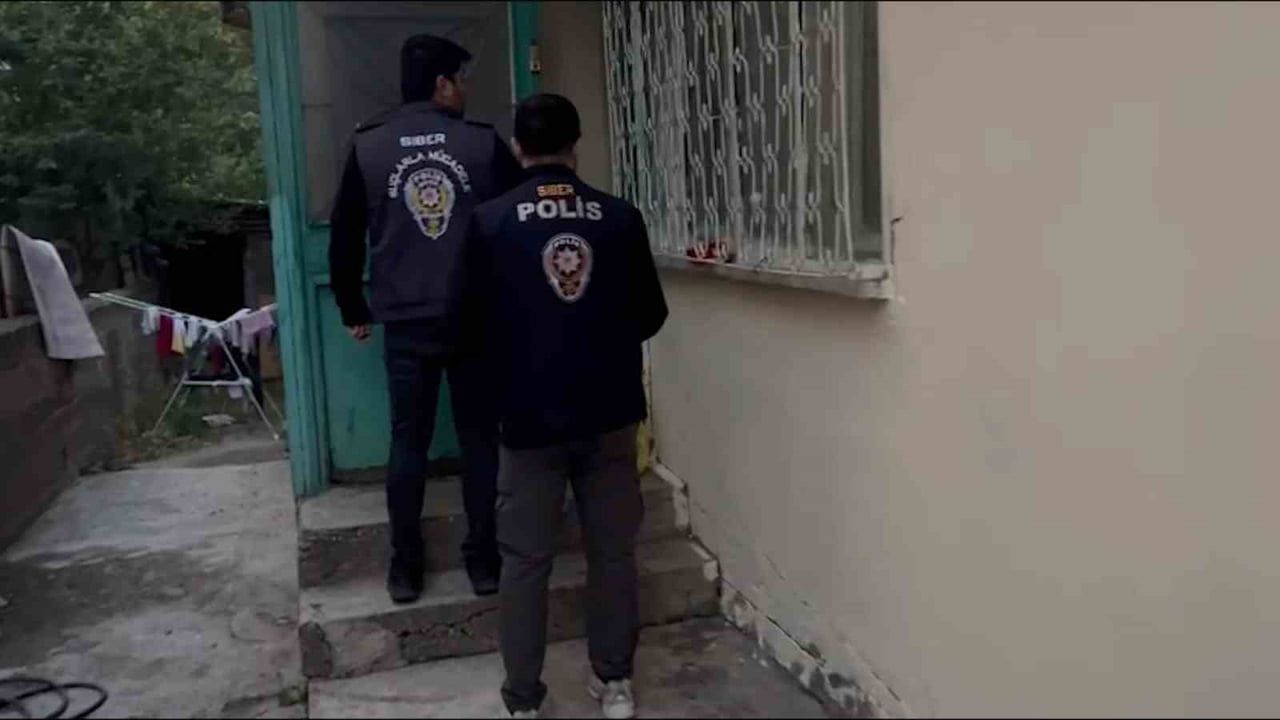SİVAS’TA YASA DIŞI BAHİS FAALİYETLERİNE YÖNELİK DÜZENLENEN OPERASYONDA 5 ŞÜPHELİ HAKKINDA İŞLEM...