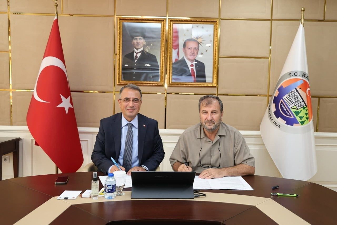 SOSYALFEST BİLİM DERNEĞİ'NİN GENÇLERİN GÖNÜLLÜLÜK, LİDERLİK VE SOSYAL İNOVASYON BECERİLERİNİ...