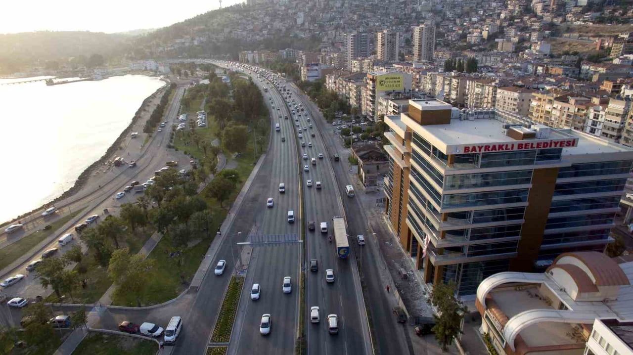 BAYRAKLI BELEDİYESİ'NİN GEÇMİŞ DÖNEMİNE YÖNELİK DÜZENLENEN VE ESKİ BAŞKAN SERDAR SANDAL’IN...