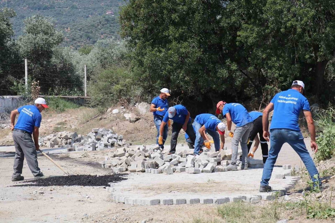 BOZDOĞAN BELEDİYESİ, İLÇE GENELİNDEKİ ÜSTYAPI ÇALIŞMALARINI ARALIKSIZ SÜRDÜRÜYOR. EYMİR...