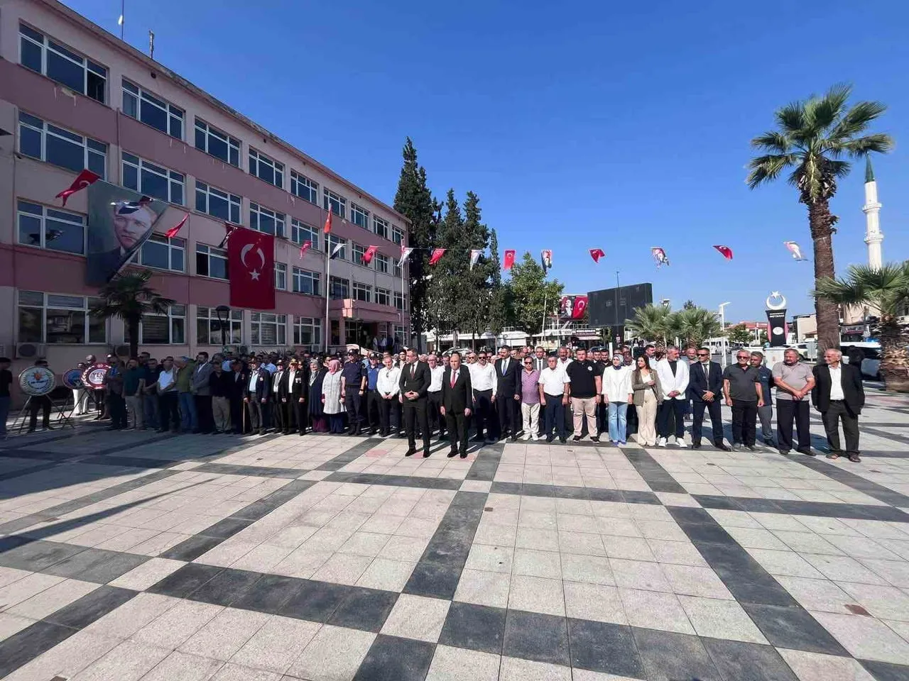 MANİSA’NIN SARIGÖL İLÇESİNİN DÜŞMAN İŞGALİNDEN KURTULUŞUNUN 104. YIL DÖNÜMÜ, DÜZENLENEN TÖRENLE...