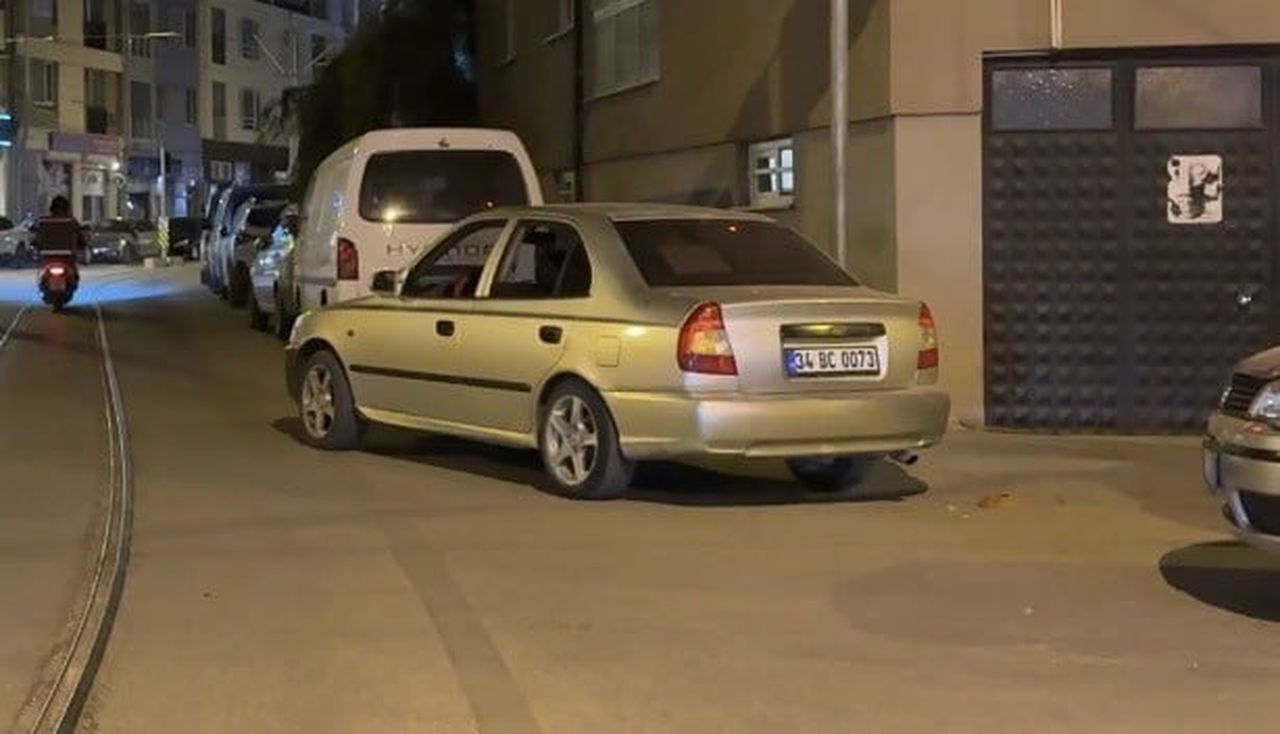 ESKİŞEHİR'DE POLİS EKİPLERİNCE DURDURULAN EHLİYETSİZ ALKOLLÜ SÜRÜCÜYE 350 BİN LİRA İDARİ PARA...