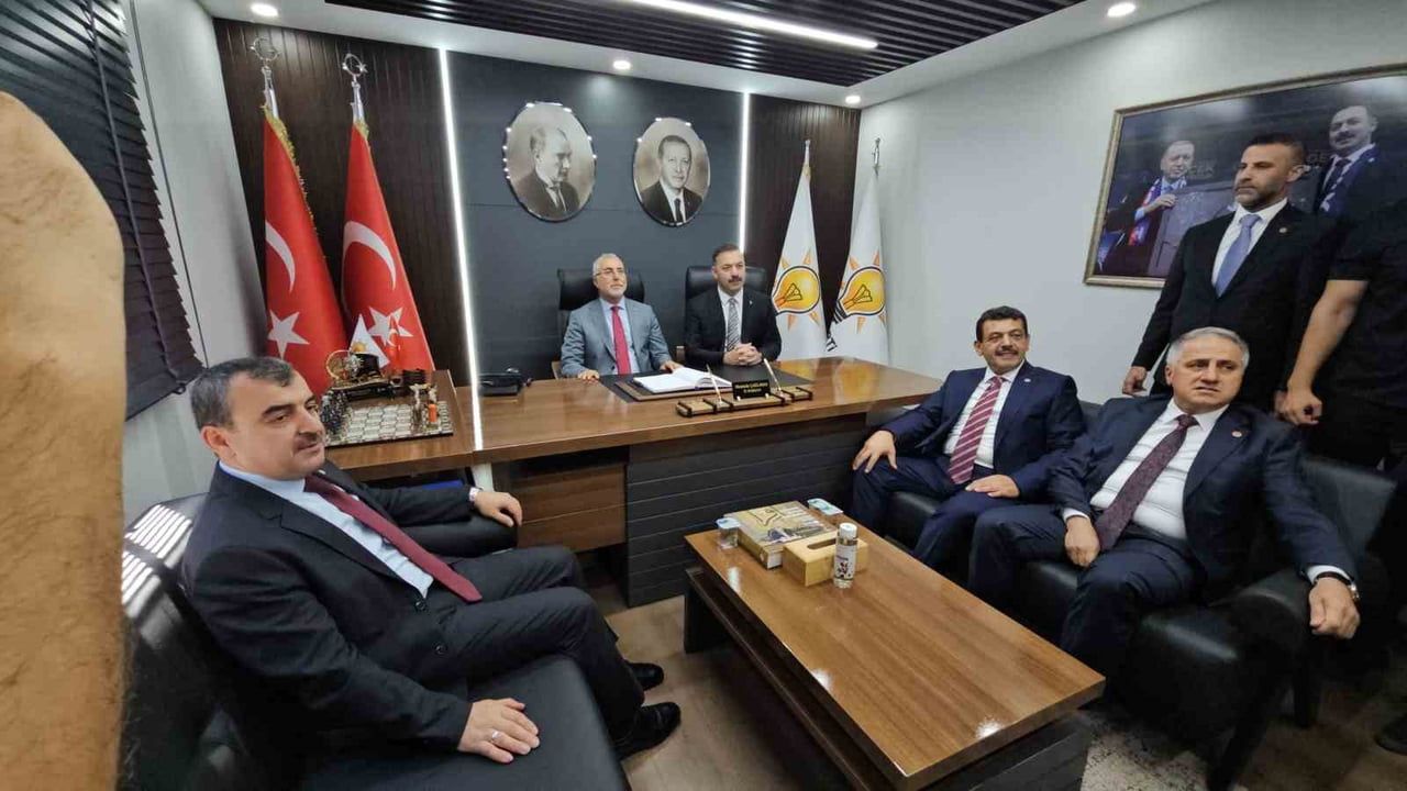ÇALIŞMA VE SOSYAL GÜVENLİK BAKANI PROF. DR. VEDAT IŞIKHAN, ZONGULDAK PROGRAMI KAPSAMINDA VALİLİK...