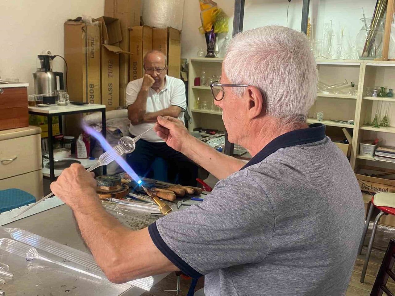 YAKLAŞIK 30 YIL BOYUNCA HASTANELER VE KAMU KURULUŞLARI İÇİN LABORATUVAR MALZEMELERİ ÜRETEN 70...