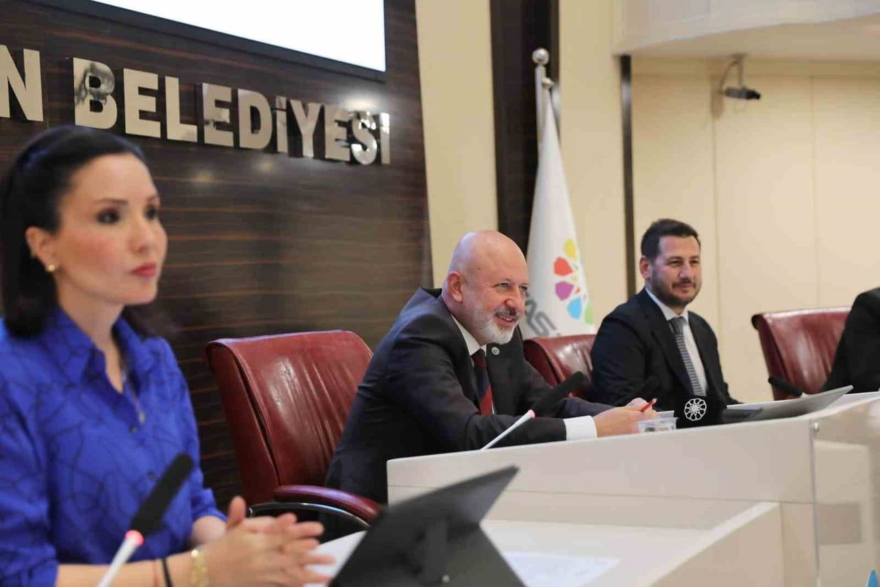 KOCASİNAN BELEDİYESİ; EKİM AYI MECLİS TOPLANTISINI KOCASİNAN BELEDİYE BAŞKANI AHMET...