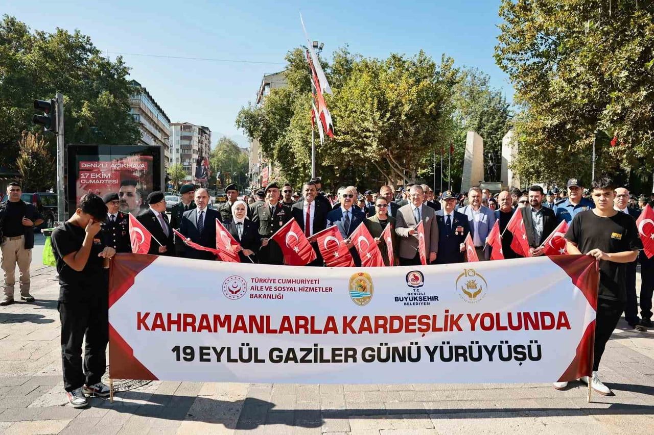 DENİZLİ'DE 19 EYLÜL GAZİLER GÜNÜ DOLAYISIYLA GAZİLERE DUYULAN MİNNET VE VEFANIN İFADESİ OLARAK...
