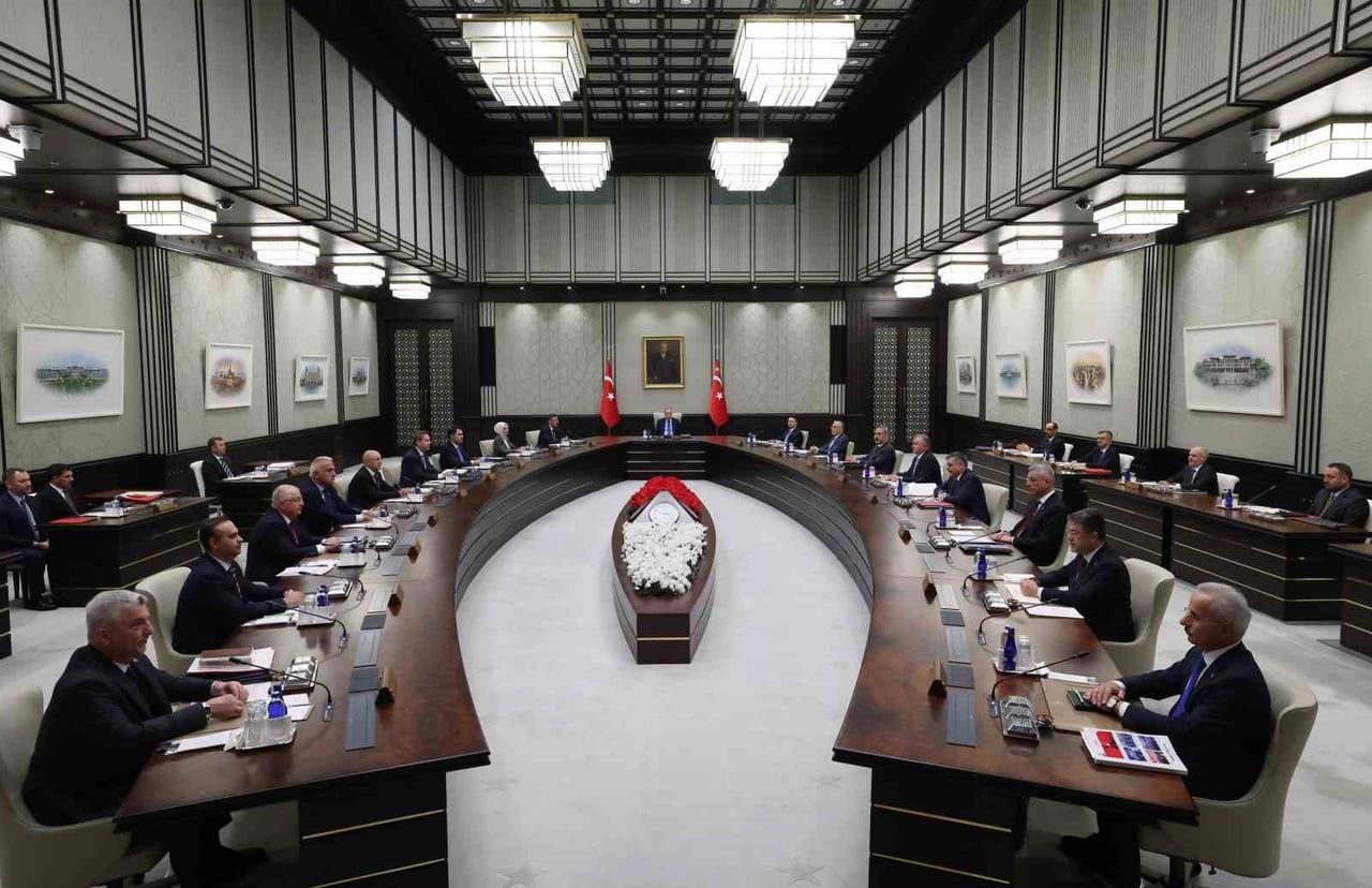KABİNE TOPLANTISI CUMHURBAŞKANI ERDOĞAN'IN BAŞKANLIĞINDA BAŞLADI.