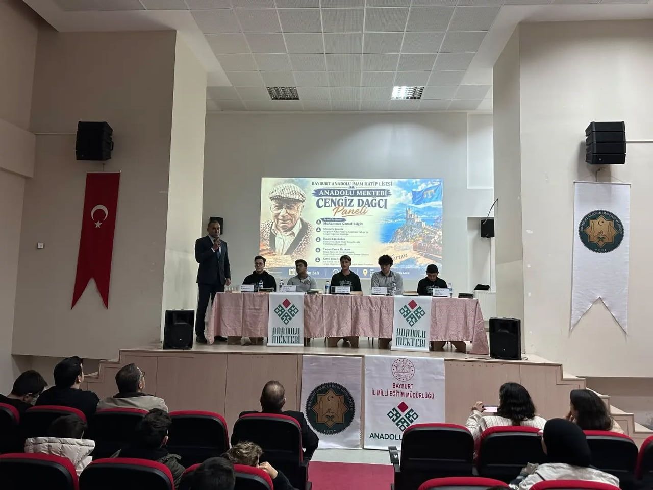 CENGİZ DAĞCI PANELİ ANADOLU İMAM HATİP LİSESİNDE DEVAM ETTİ
