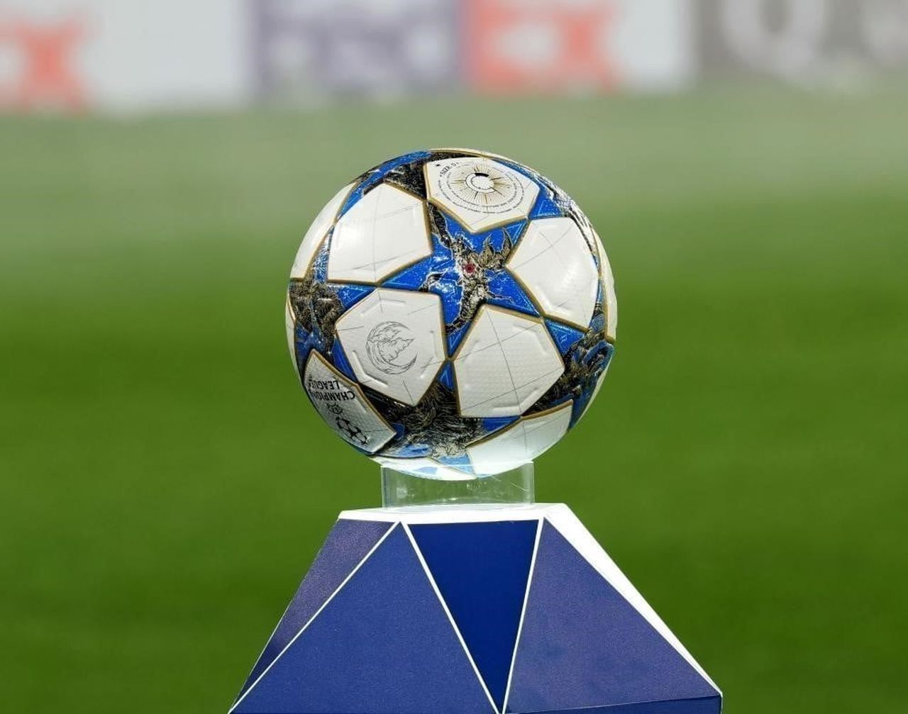 FENERBAHÇE’NİN UEFA ŞAMPİYONLAR LİGİ PLAY-OFF TURUNDA FRANSIZ EKİBİ OLYMPİQUE LYON’U ELEYİP LİG...