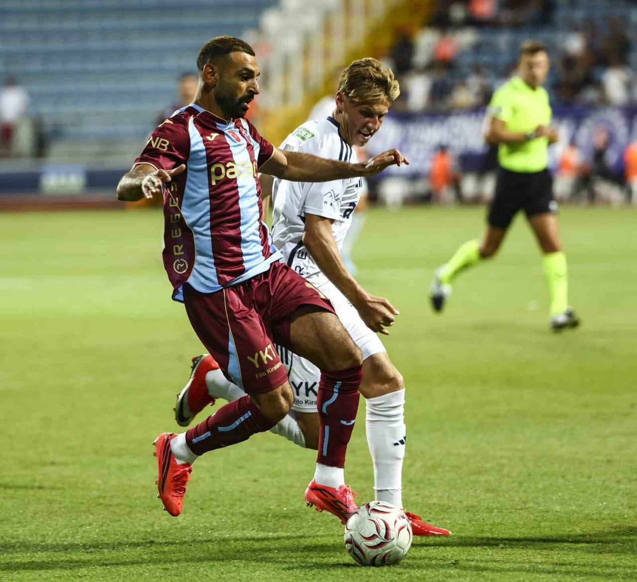 TRABZONSPOR'UN YENİ TRANSFERİ MISIRLI FUTBOLCU MUHAMMED SALAH, BORDO-MAVİLİ FORMAYLA İLK SÜPER LİG...