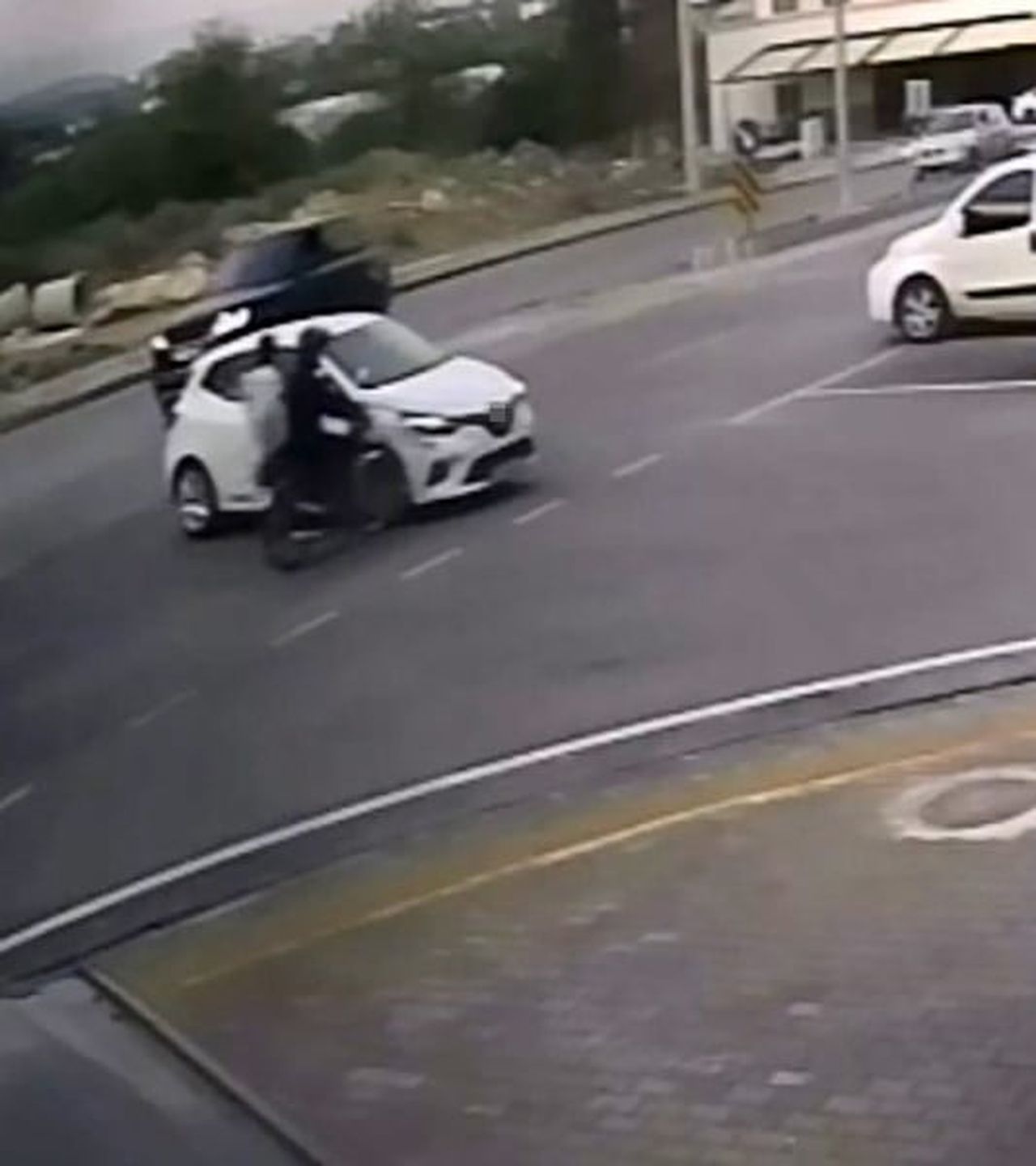 KAZA ANI KAMERAYA SANİYE SANİYE YANSIDI.