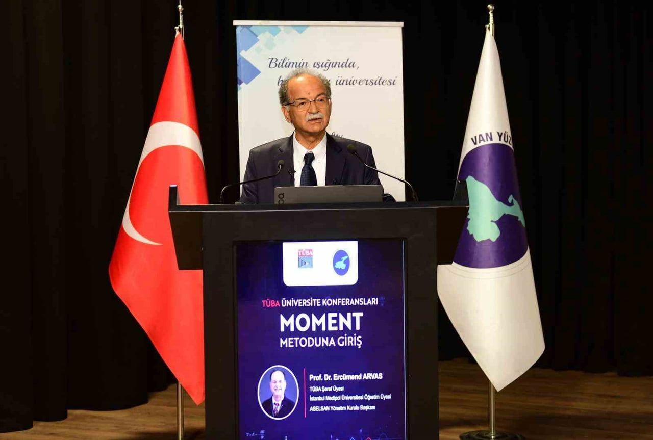 PROF. DR. ERCÜMEND ARVAS, MEMLEKETİ VAN'DA "MOMENT METODUNA GİRİŞ" BAŞLIKLI VİZYONER BİR KONFERANS...