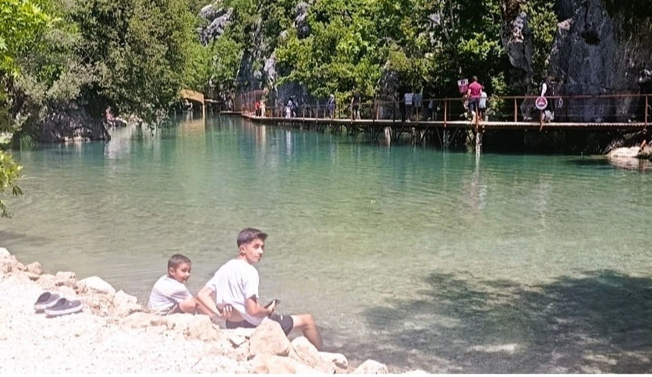 KAHRAMANMARAŞ’IN ANDIRIN İLÇESİNDE YAZ AYLARININ GÖZDE TURİZM ROTALARINDAN BİRİ OLAN VE BERRAK...