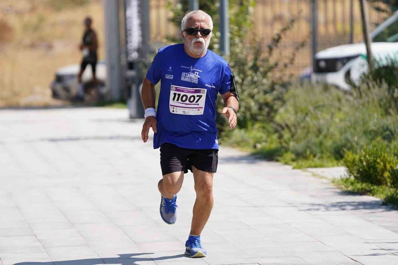 İLÇENİN EŞSİZ DOĞASINDA GERÇEKLEŞTİRİLEN ORGANİZASYONDA FARKLI MESAFELERDEKİ PARKURLARDA SPORCULAR...