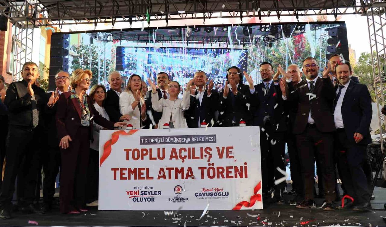 DENİZLİ BÜYÜKŞEHİR BELEDİYESİ'NİN TOPLU AÇILIŞ VE TEMEL ATMA TÖRENİ'NE KATILAN YENİ PARTİ GENEL...