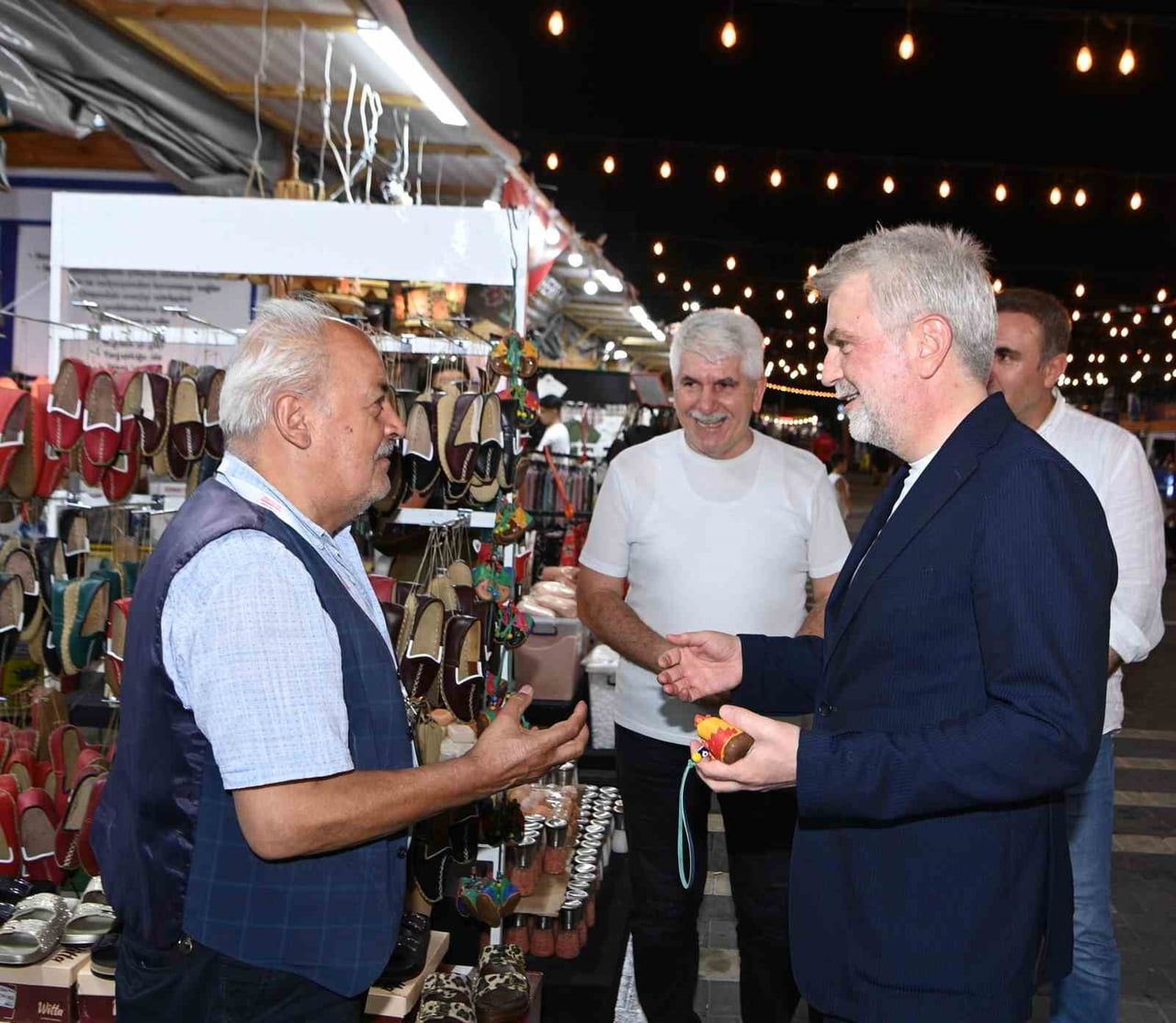 KAHRAMANMARAŞ BÜYÜKŞEHİR BELEDİYE BAŞKANI FIRAT GÖRGEL, ULUSLARARASI GELENEKSEL AĞUSTOS FUARI’NI...