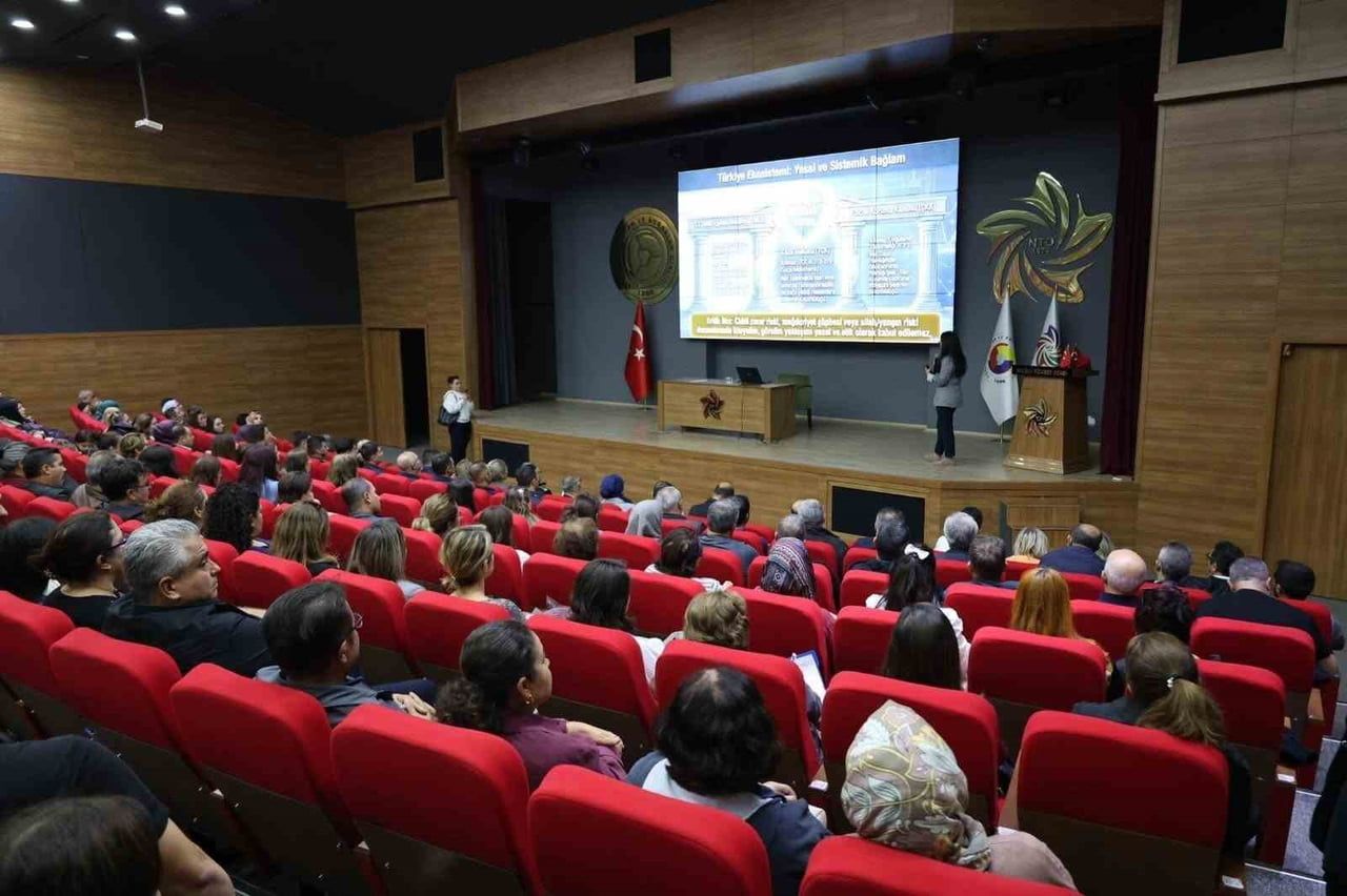 AYDIN'IN NAZİLLİ İLÇESİNDE ÖĞRETMENLER, OKUL İDARECİLERİ VE İLGİLİ KURUM PERSONELLERİNE YÖNELİK...