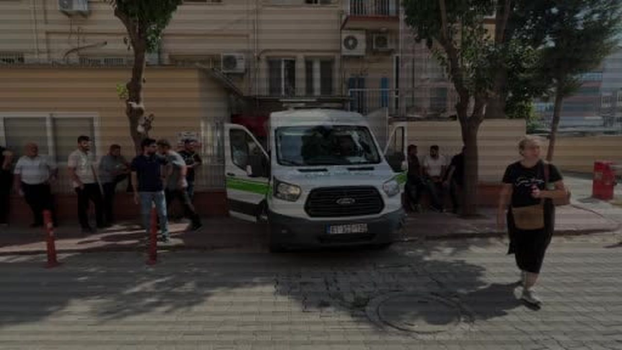 Adana’da eski eşi tarafından katledilen kadının cenazesi adli tıptan alındı