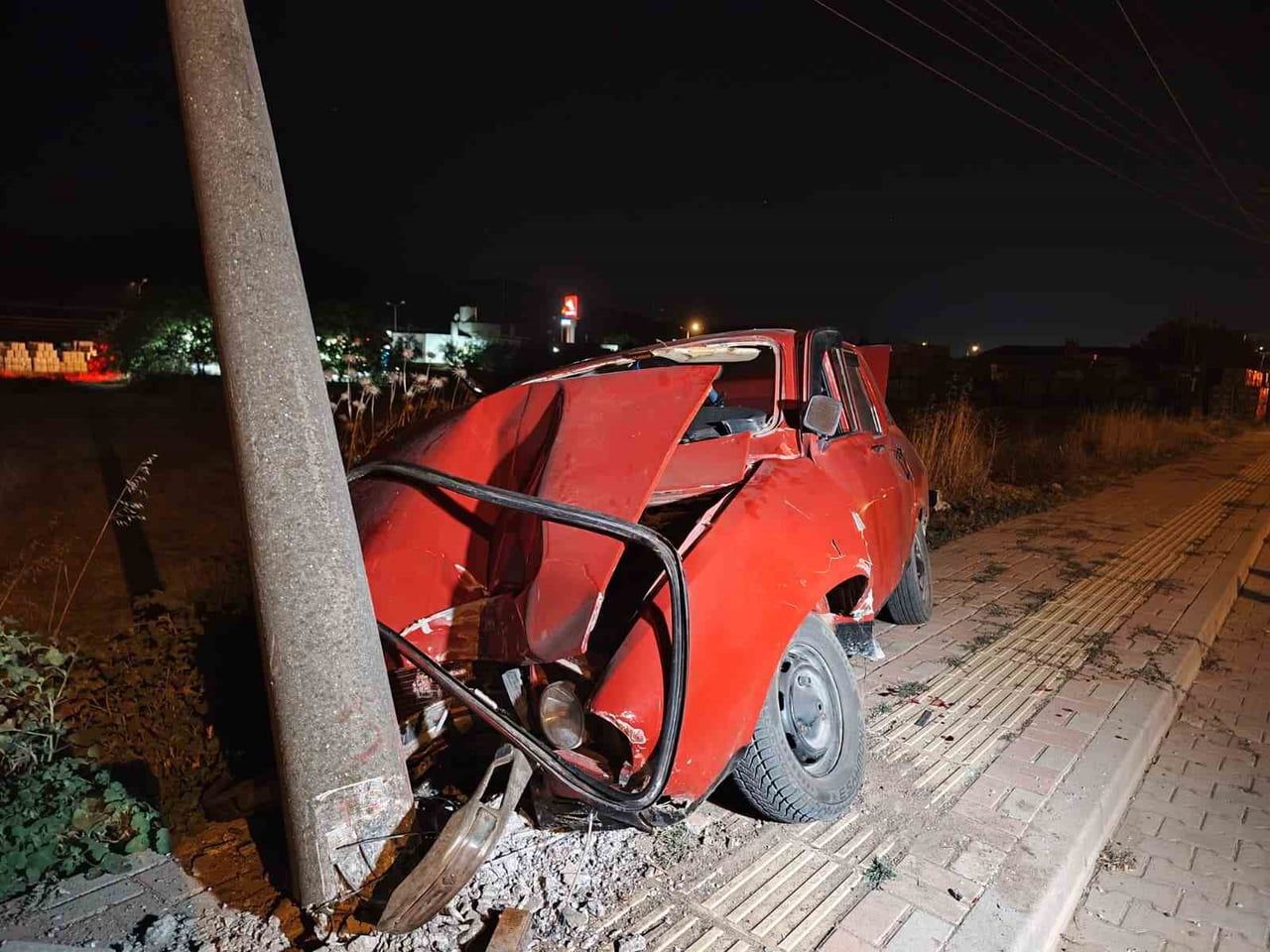 ÇAN’DA FECİ KAZA: 1 ÇOCUK HAYATINI KAYBETTİ, 4 KİŞİ AĞIR YARALANDI