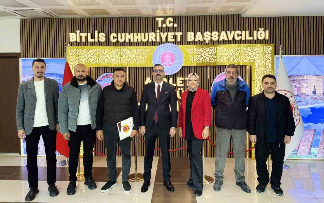 BİTLİS GAZETECİLER CEMİYETİ (BİGACEM) BAŞKANI HAKAN OKAY, CEMİYET YÖNETİM KURULU VE ÜYELERİYLE...