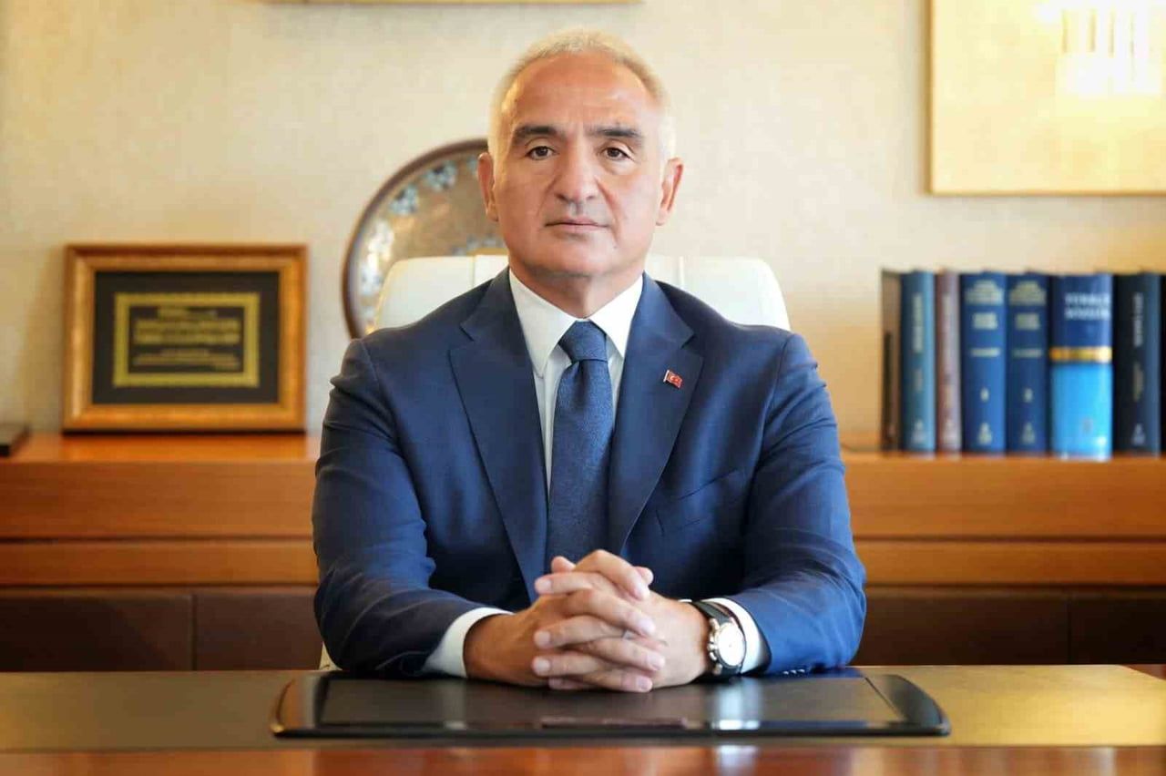 KÜLTÜR VE TURİZM BAKANI MEHMET NURİ ERSOY