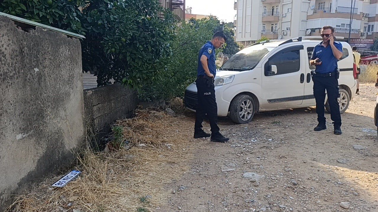 OTOMOBİL PLAKALARI SÖKÜLEREK TERK EDİLMİŞ HALDE BULUNDU