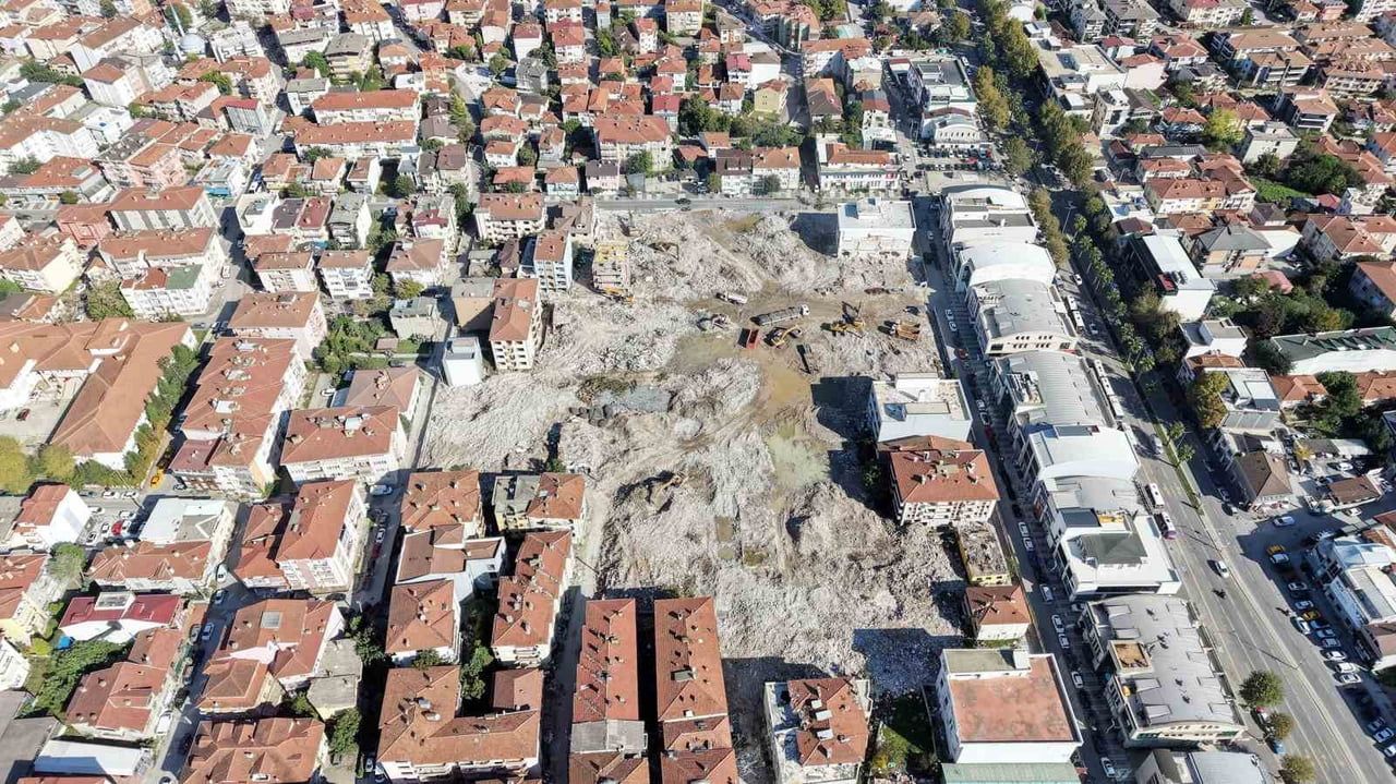 SAKARYA'NIN ADAPAZARI İLÇESİNDE ŞEHİR TARİHİNDE İLK KEZ BAŞLATILAN MAHALLE BAZLI KENTSEL DÖNÜŞÜM...