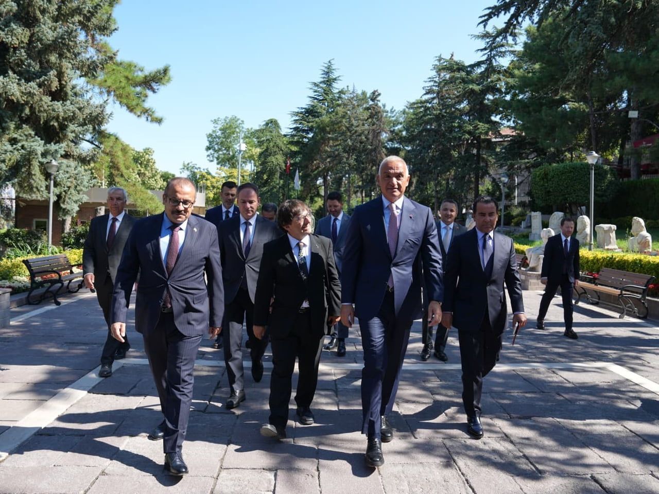 BAKAN ERSOY, ANADOLU MEDENİYETLERİ MÜZESİ MÜDÜRLÜĞÜ İLE AMERİKA BİRLEŞİK DEVLETLERİ İLLİNOİS...
