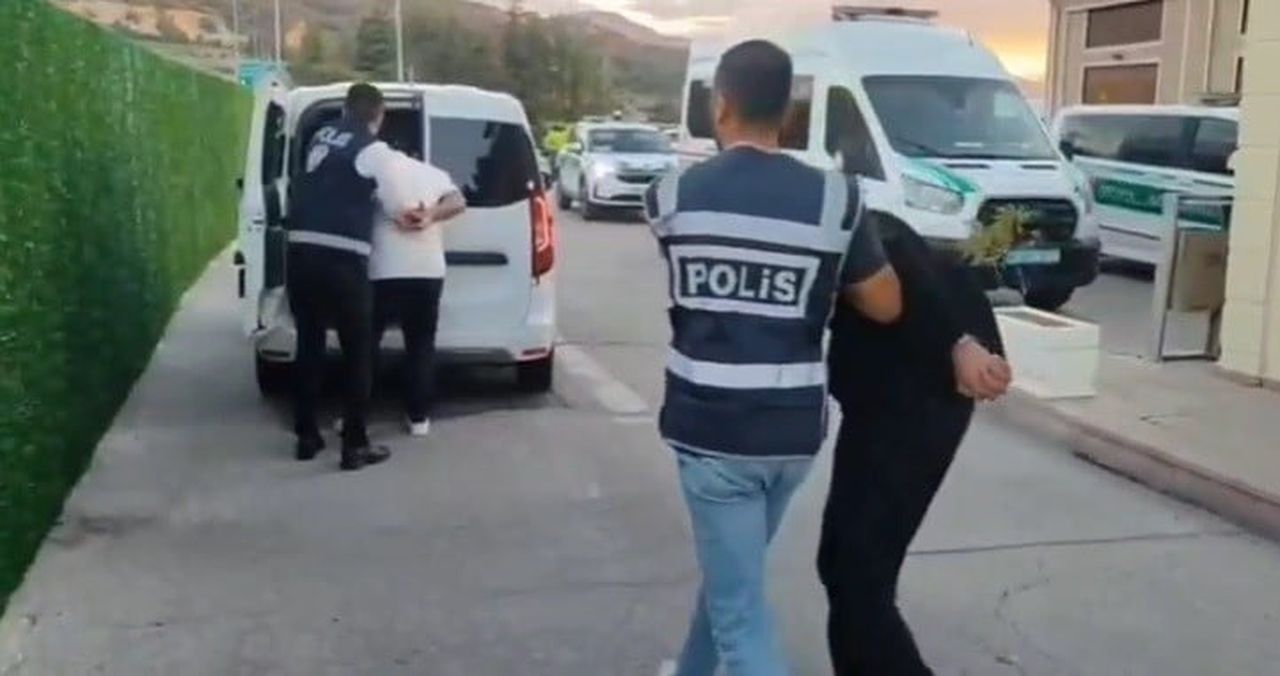 KONYA MERKEZLİ 24 İLDE DÜZENLENEN EŞ ZAMANLI "PARAVAN 1" OPERASYONUNDA, 317 AYRI DOLANDIRICILIK...
