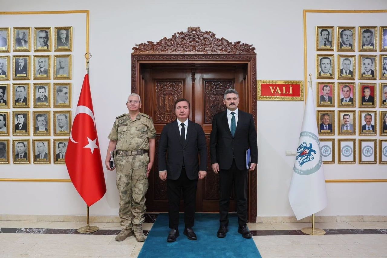 ERZİNCAN’DA GÜVENLİK VE ASAYİŞ TOPLANTISI DÜZENLENDİ