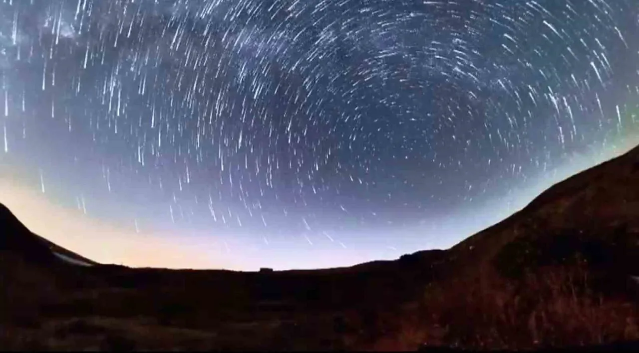 PERSEİD METEOR YAĞMURU, NİĞDE SEMALARINDA DA GÖZ KAMAŞTIRAN GÖRÜNTÜLERE SAHNE OLDU.