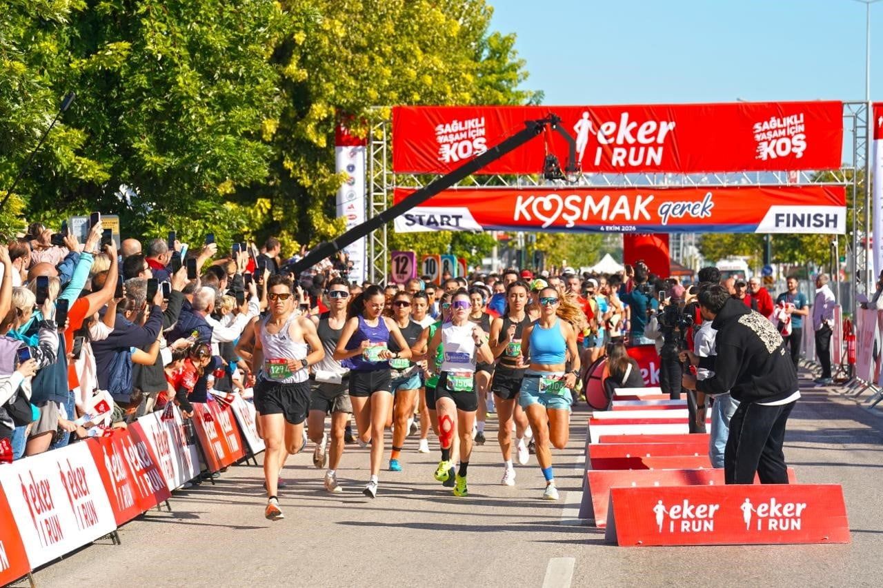 'KOŞMAK GEREK' TEMASIYLA DÜZENLENEN 13. EKER I RUN, İKİ GÜN BOYUNCA SPOR, DAYANIŞMA, EĞLENCE VE...