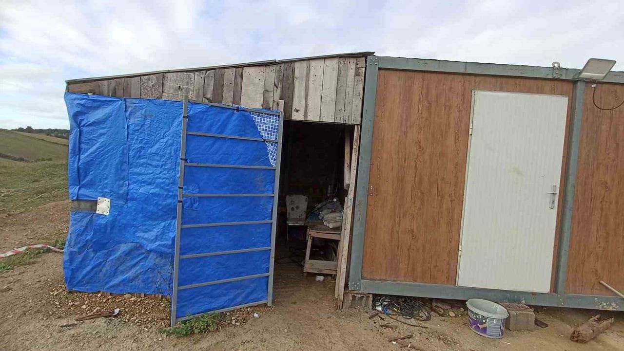 SAMSUN'UN HAVZA İLÇESİNDE 25 YAŞINDAKİ İNŞAAT İŞÇİSİ SALİH ŞİMŞEK, KALDIĞI KONTEYNERDE ÖLÜ...