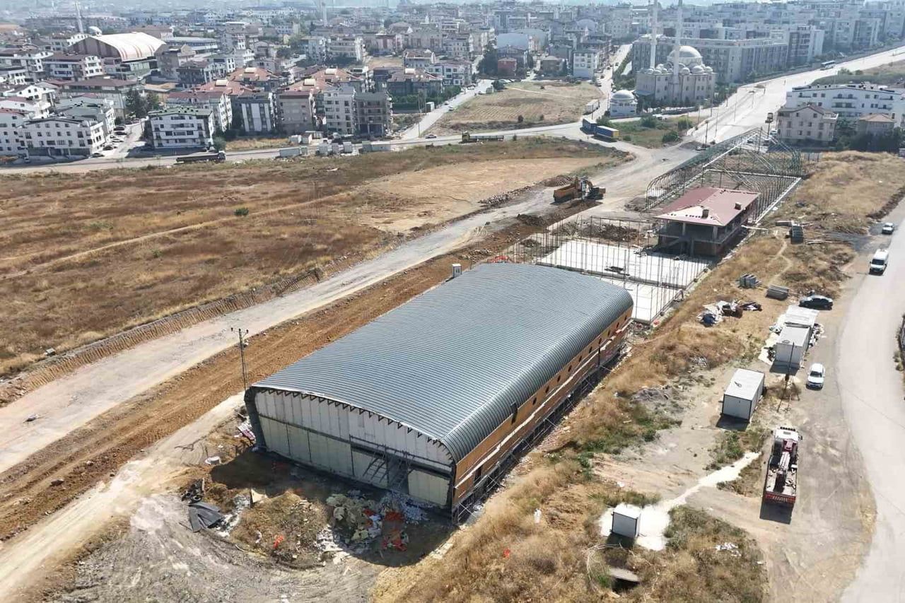 KOCAELİ'NİN DARICA İLÇESİNDE YAPIMI DEVAM EDEN ATATÜRK CADDESİ SPOR KOMPLEKSİ VE DARICA SPOR KÖYÜ...