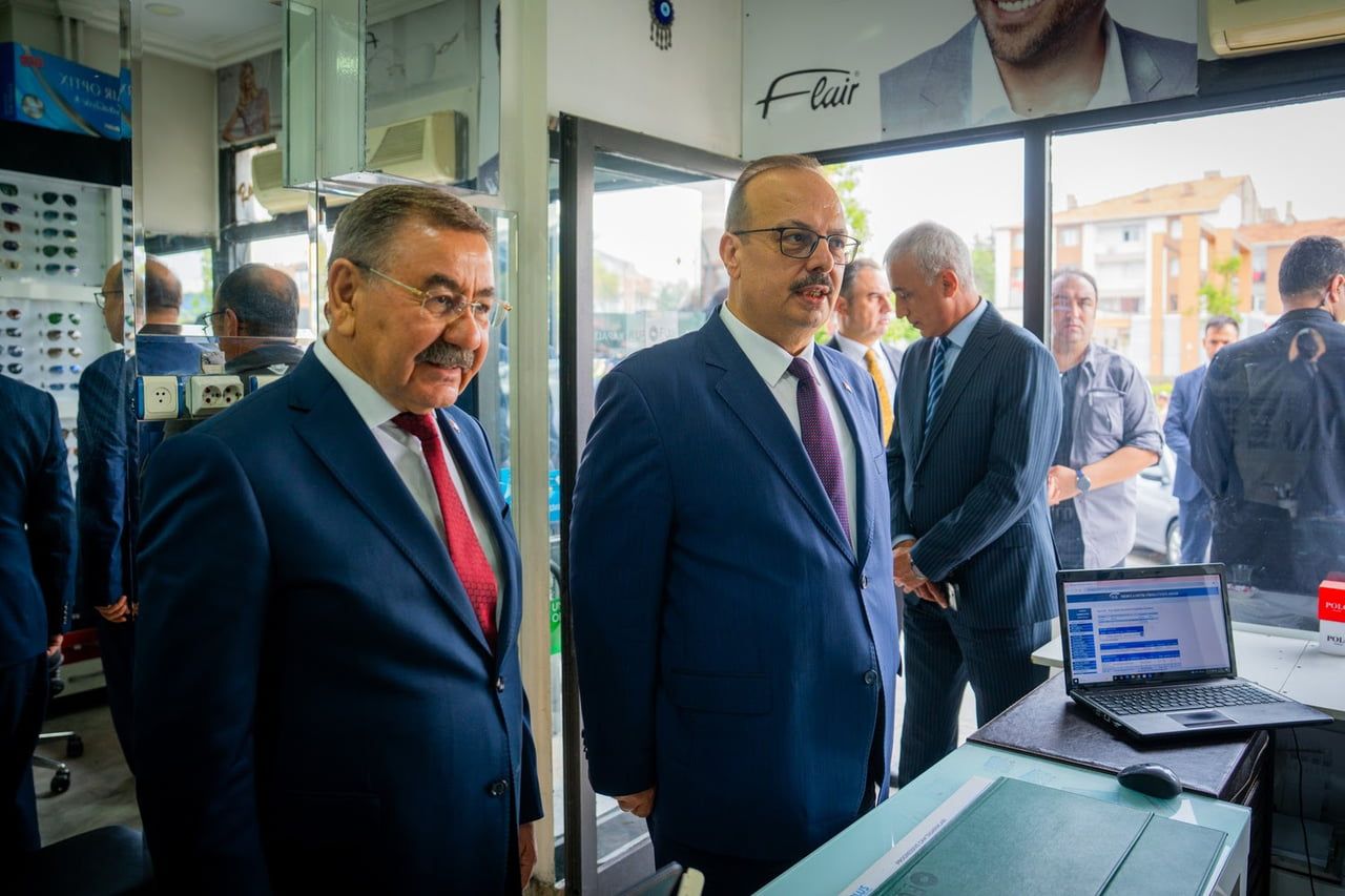 ANKARA VALİSİ YAKUP CANBOLAT, GÖLBAŞI PROGRAMI KAPSAMINDA GÖLBAŞI BELEDİYE BAŞKANI YAKUP...
