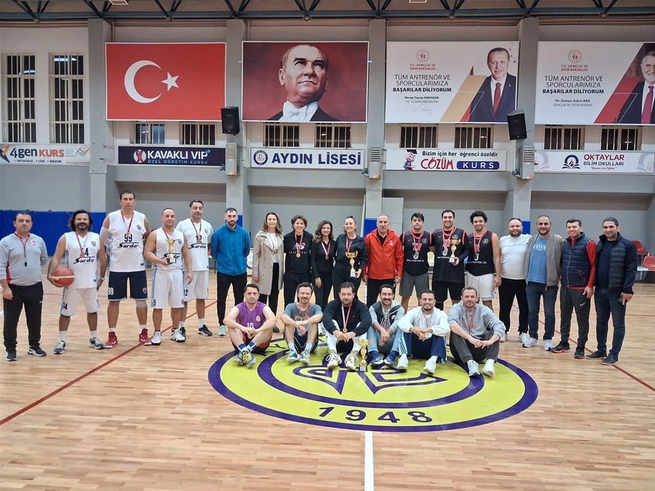 AYDIN GENÇLİK VE SPOR İL MÜDÜRLÜĞÜ TARAFINDAN DÜZENLENEN KAMU SPORLARI 3X3 BASKETBOL TURNUVASI'NDA...