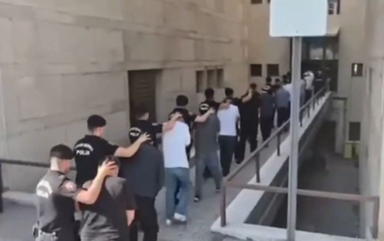 SİBER SUÇLARLA MÜCADELE; 77 ŞÜPHELİ YAKALANDI.