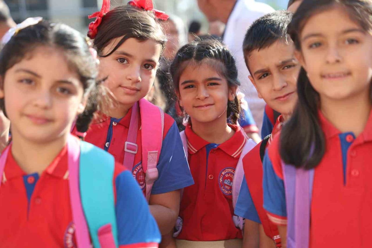 ELAZIĞ'DA 2026-2027 EĞİTİM-ÖĞRETİM YILININ BAŞLAMASIYLA YAKLAŞIK 115 BİN ÖĞRENCİ DERS BAŞI...