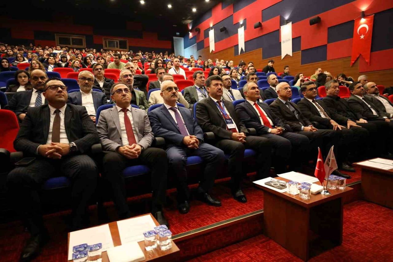 SAKARYA'NIN SAPANCA İLÇESİNDE SAKARYA UYGULAMALI BİLİMLER ÜNİVERSİTESİ (SUBÜ) İLE MESLEKİ EĞİTİM...