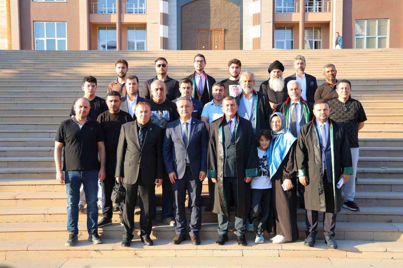 TÜRKİYE BÜYÜK MİLLET MECLİSİ KOMİSYONU SÖZCÜSÜ VE AK PARTİ İSTANBUL MİLLETVEKİLİ İSA MESİH ŞAHİN...