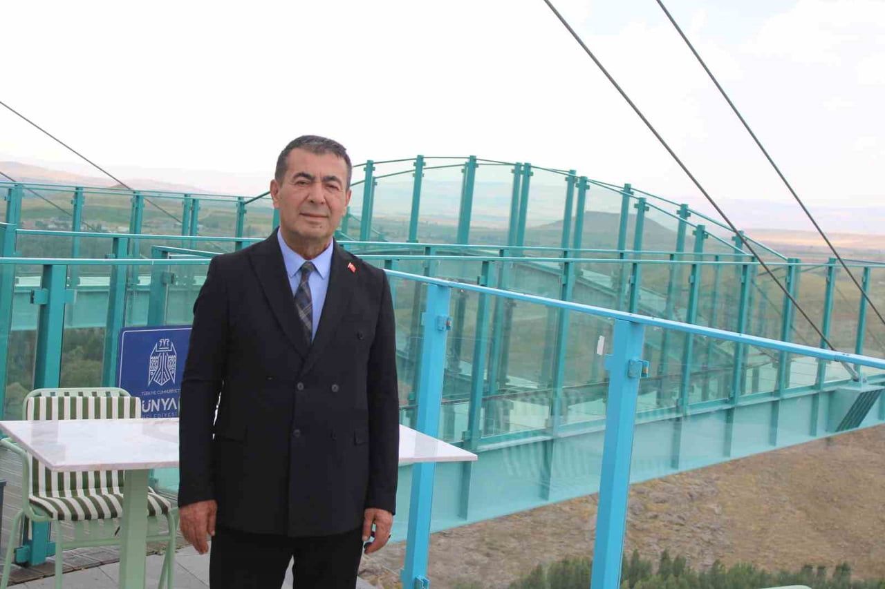BÜNYAN BELEDİYE BAŞKANI SELAHATTİN METİN; BÜNYAN İKİNCİ CAM TERAS’IN İLÇENİN TURİZMİNE VE...