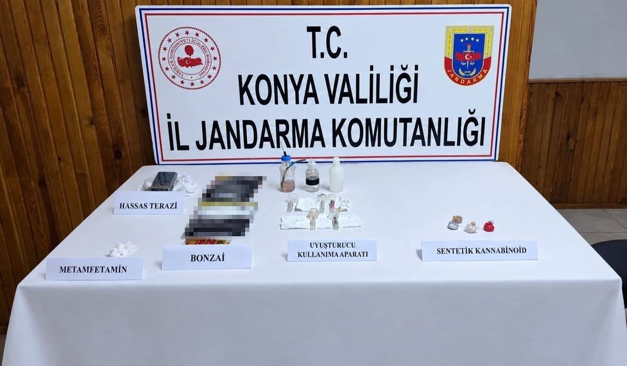 KONYA’DA JANDARMA EKİPLERİNİN 15 GÜNDE GERÇEKLEŞTİRDİĞİ 26 UYUŞTURUCU OPERASYONUNDA BİNLERCE...