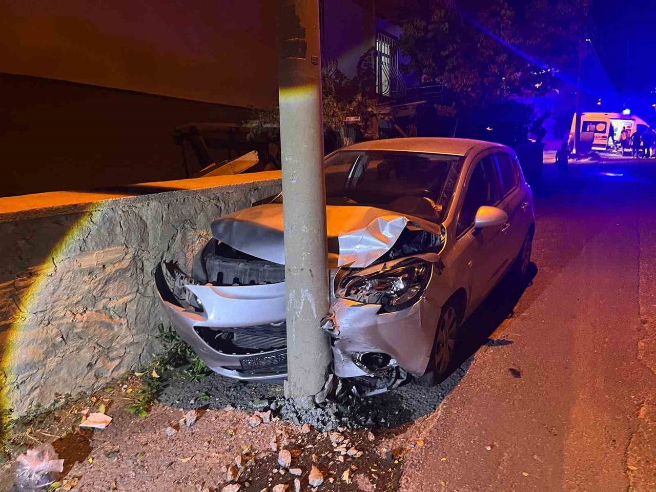NİĞDE’DE İKİ OTOMOBİLİN ÇARPIŞMASI SONUCU MEYDANA GELEN TRAFİK KAZASINDA 5 KİŞİ...