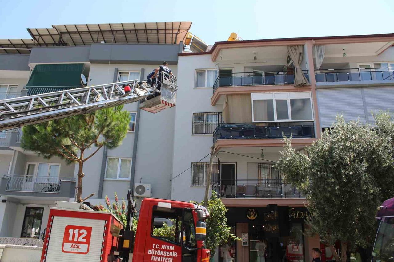 AYDIN'IN EFELER İLÇESİNDE KENDİSİNDEN HABER ALINAMAYAN 76 YAŞINDAKİ ELİF BEYAZKÖSE, İTFAİYE...