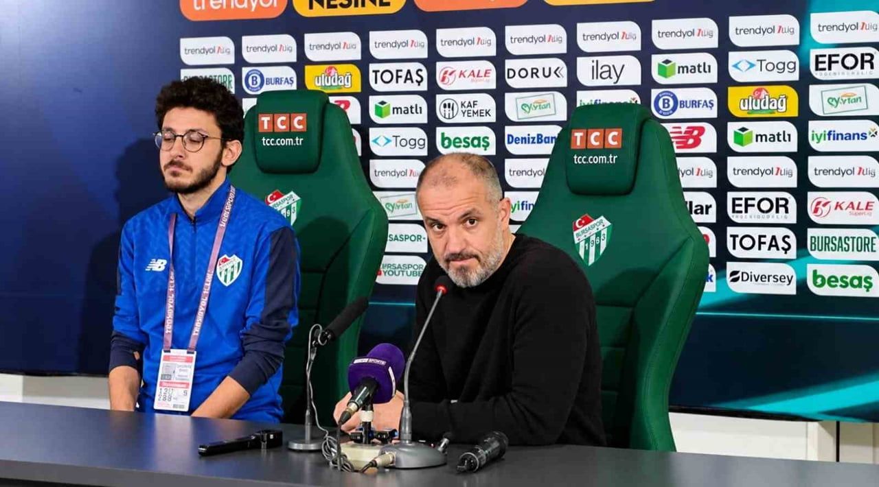 BANDIRMASPOR’U 3-0 MAĞLUP EDEN BURSASPOR’DA MUSTAFA ER, RAKİBE 90 DAKİKA POZİSYON VERMEDİKLERİNİ...