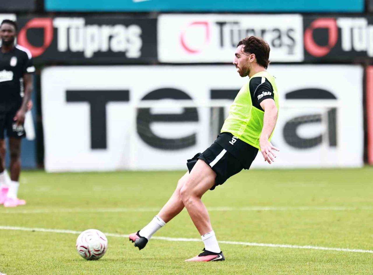 BEŞİKTAŞ, UEFA AVRUPA LİGİ 3. ÖN ELEME TURUNDA HRADEC KRALOVE İLE OYNAYACAĞI RÖVANŞ MAÇIN...