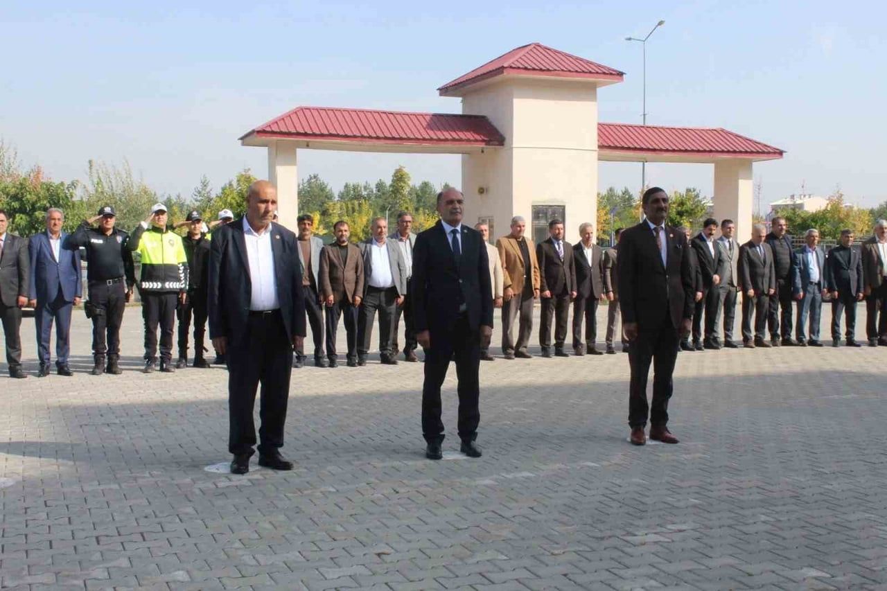 PATNOS’TA 19 EKİM MUHTARLAR GÜNÜ TÖRENLE KUTLANDI